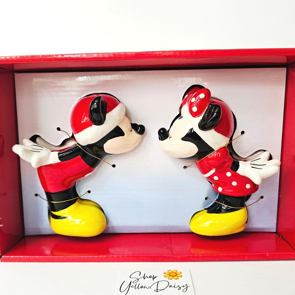 Disney Mickey Minnie Mouse Christmas Salt and Pepper Shaker Set Holiday Decor